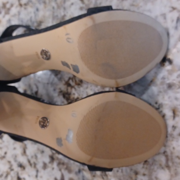 Michael Kors Women's Kelli Logo Print Charm Detail Sandals SZ 10 New - Picture 15 of 16